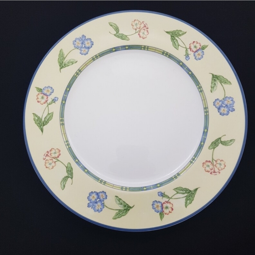 Grafton Highland Border Dinner Plates, Set of 4, Floral Tartan Bone China